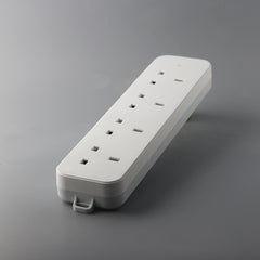 شريط طاقة بريطاني مزود بمنافذ USB C وA