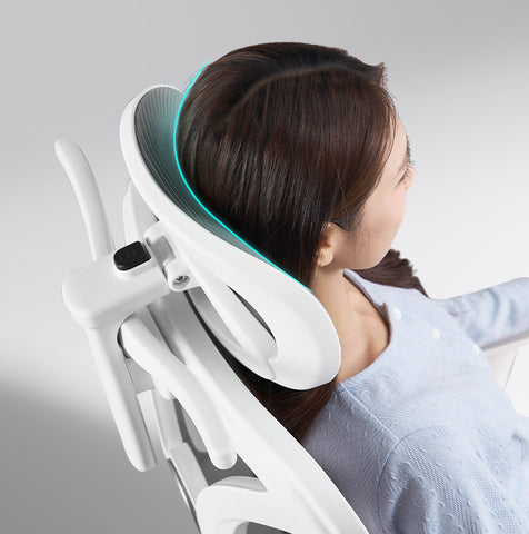 Ultimate Comfort Ergonomic Office Chair with Footrest – Breathable Mesh S‑Shaped Back, Memory Foam Seat & 3D Armrests for Home Office and Gaming